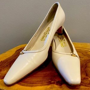 Salvatore Ferragamo white leather pumps